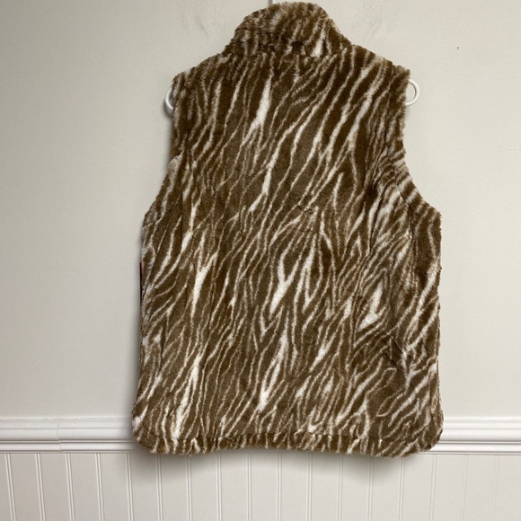Teezher Women’s size L puffer faux fur vest Reversible - Picture 8 of 9